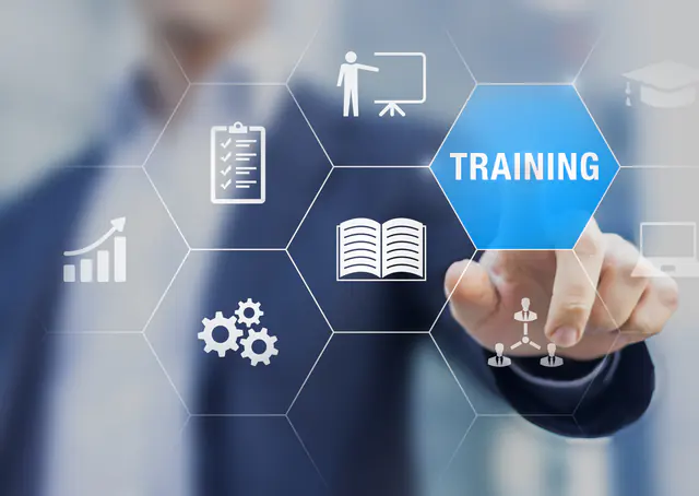 Digitale Symbole zum Thema Training und Schulung